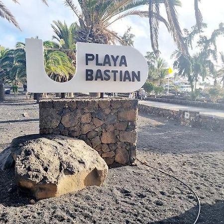 Ferienwohnung Playa Bastian First Line Of The Sea Costa Teguise Exterior foto