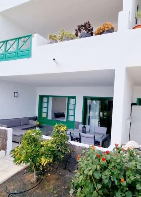 Ferienwohnung Playa Bastian First Line Of The Sea Costa Teguise Exterior foto