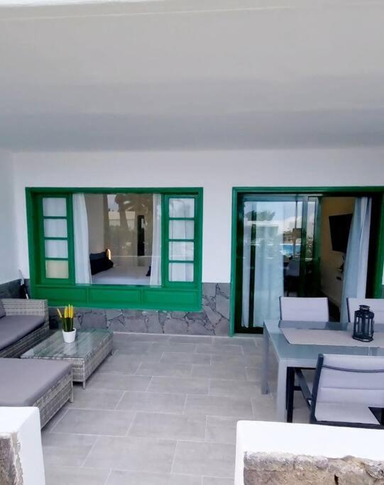 Ferienwohnung Playa Bastian First Line Of The Sea Costa Teguise Exterior foto